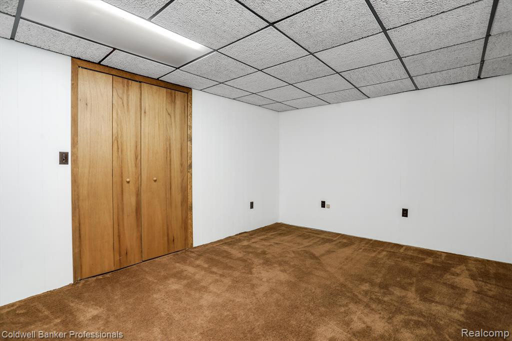 49320 MAYFLOWER Court, Shelby Twp, MI 48315 — Photo 27