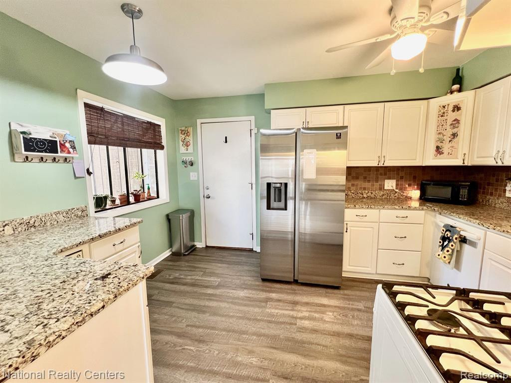5716 STAGHORN Drive, Ypsilanti, MI 48197 — Photo 12