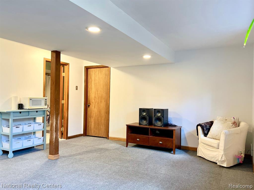 5716 STAGHORN Drive, Ypsilanti, MI 48197 — Photo 33