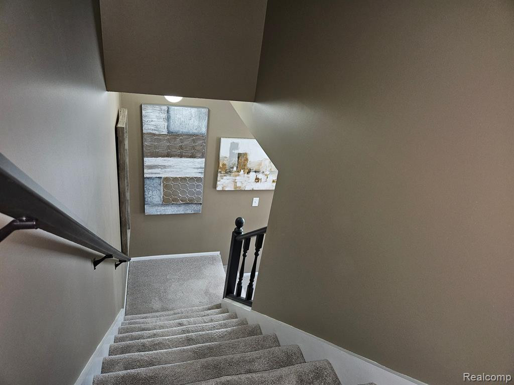 38122 CAROLON Boulevard, Westland, MI — Photo 16