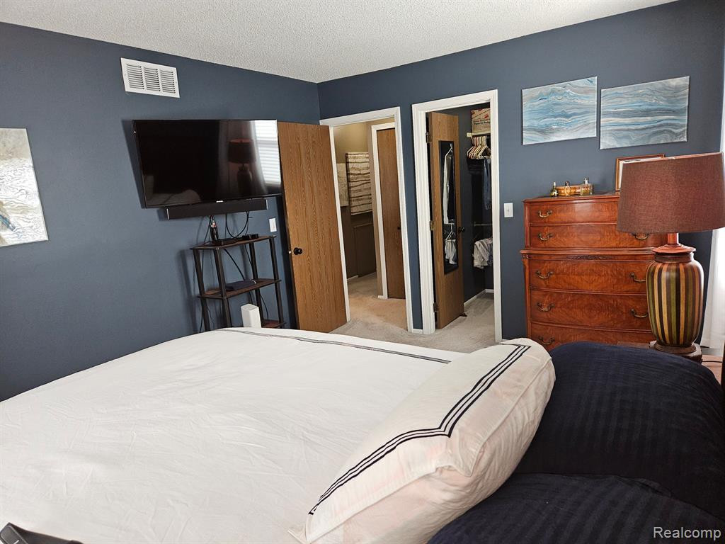 38122 CAROLON Boulevard, Westland, MI — Photo 20