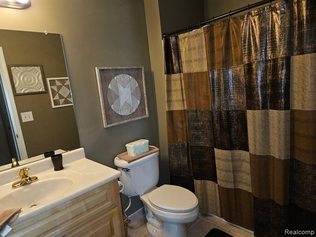 38122 CAROLON Boulevard, Westland, MI — Photo 22
