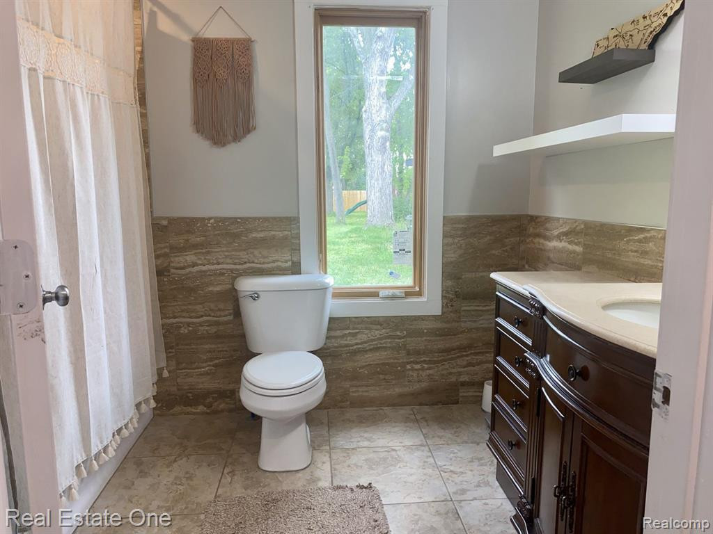 947 GRACE Avenue, Rochester Hills, MI 48307 — Photo 21