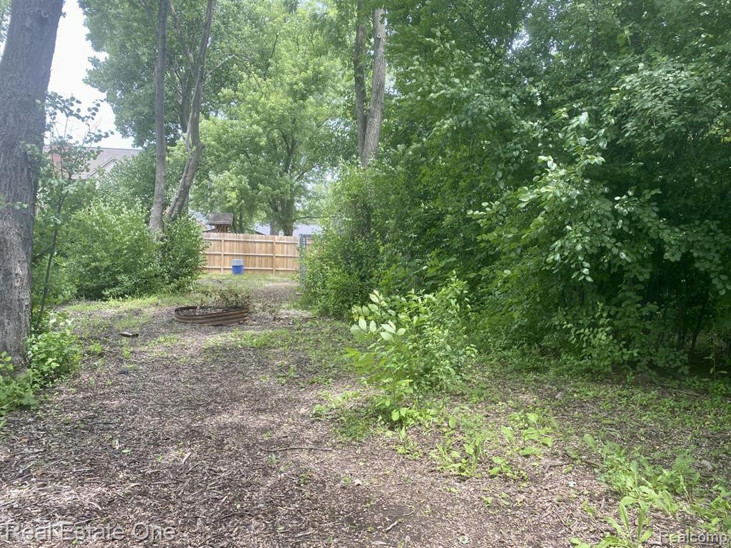 947 GRACE Avenue, Rochester Hills, MI 48307 — Photo 29