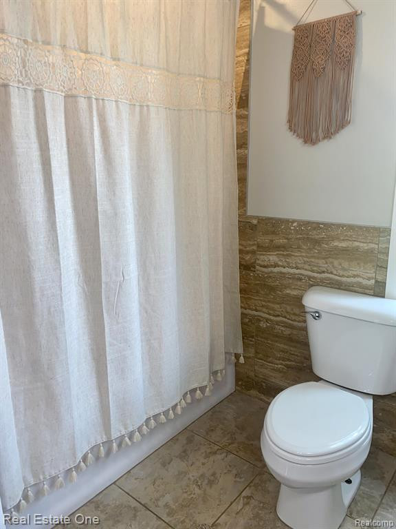 947 GRACE Avenue, Rochester Hills, MI 48307 — Photo 35