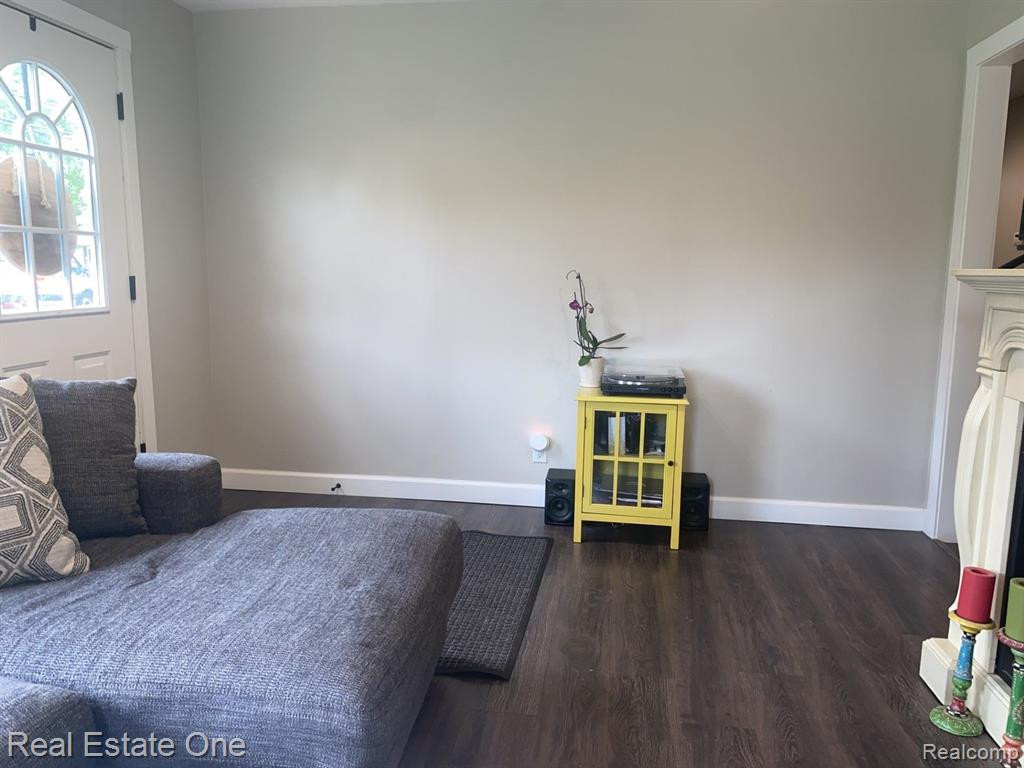 947 GRACE Avenue, Rochester Hills, MI 48307 — Photo 47