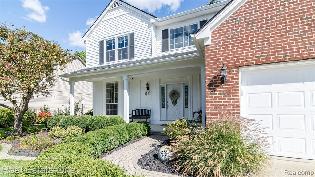 1060 Shetland Drive, South Lyon, MI 48178 — Photo 2