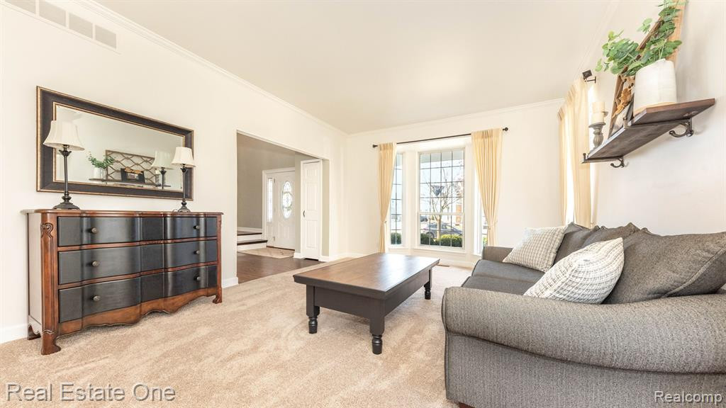 1060 Shetland Drive, South Lyon, MI 48178 — Photo 7