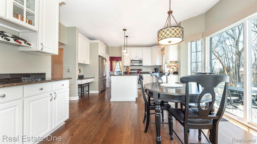 1060 Shetland Drive, South Lyon, MI 48178 — Photo 16