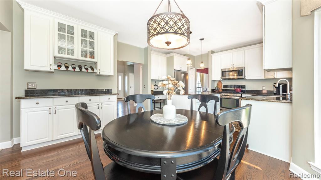 1060 Shetland Drive, South Lyon, MI 48178 — Photo 19