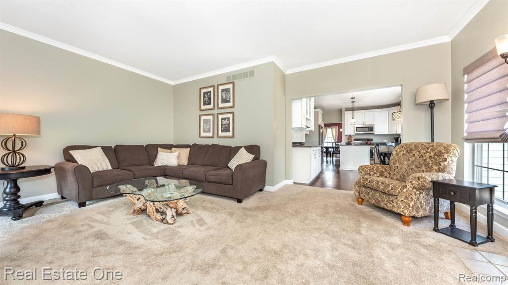 1060 Shetland Drive, South Lyon, MI 48178 — Photo 23