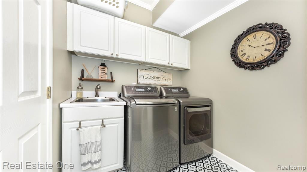 1060 Shetland Drive, South Lyon, MI 48178 — Photo 25