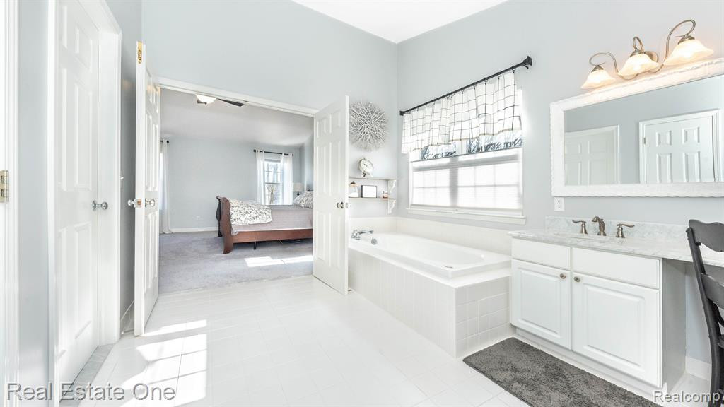1060 Shetland Drive, South Lyon, MI 48178 — Photo 30