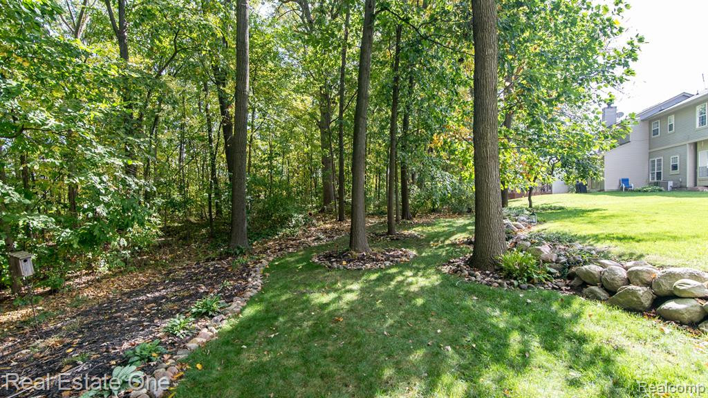 1060 Shetland Drive, South Lyon, MI 48178 — Photo 50
