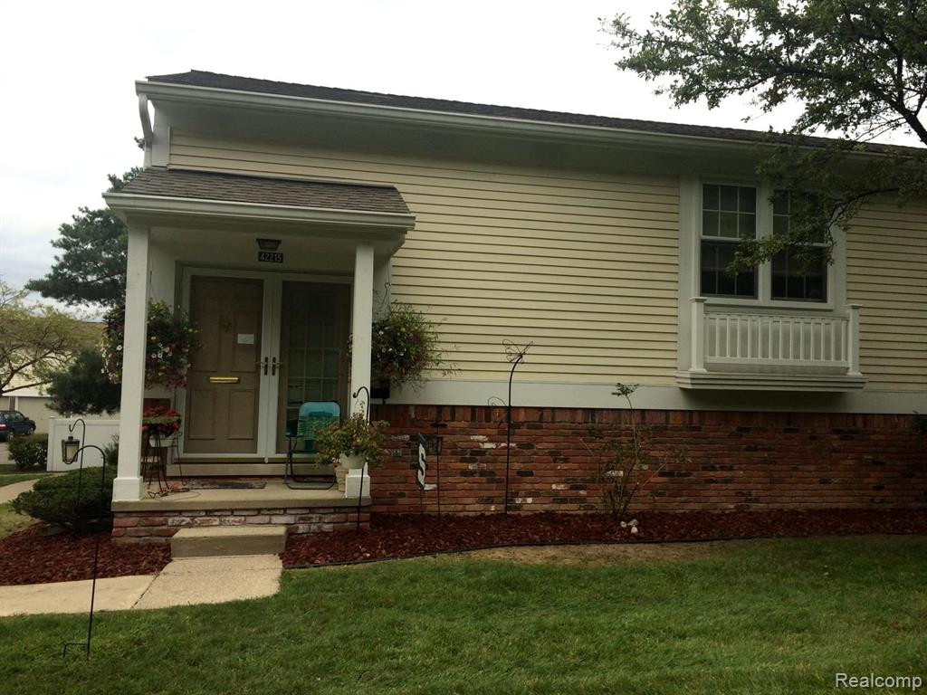 42215 PELLSTON Drive, 290, Northville, MI 48167 — front exterior