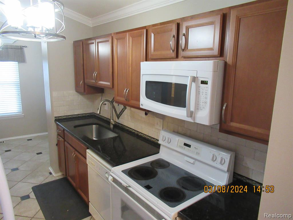 42215 PELLSTON Drive, 290, Northville, MI 48167 — Photo 7