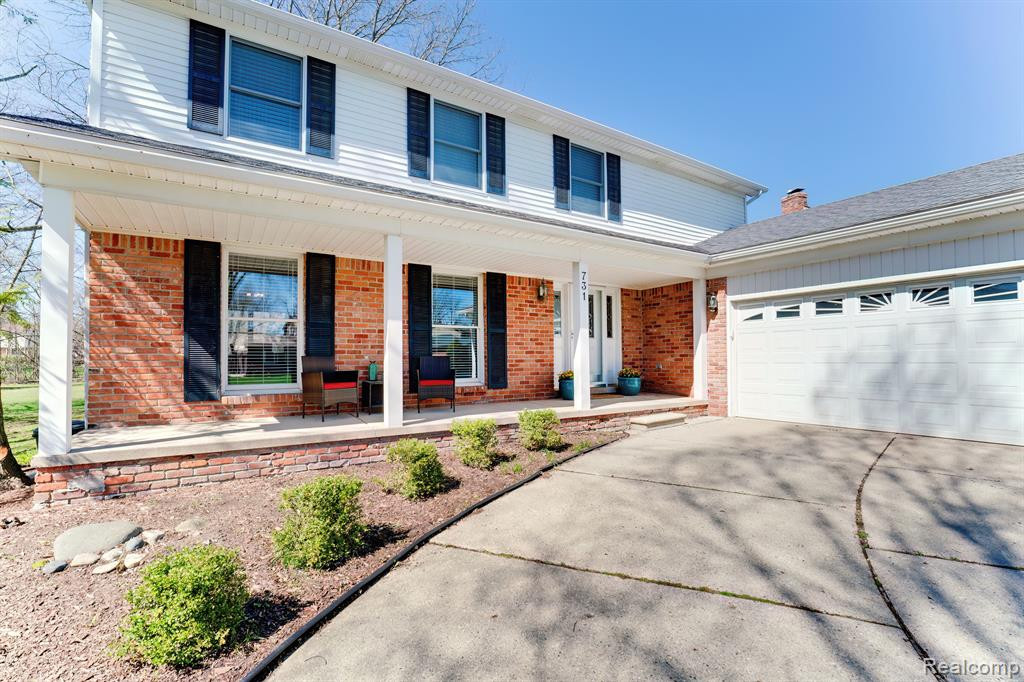 731 DUNEDIN Drive, Rochester Hills, MI 48309 — Photo 3