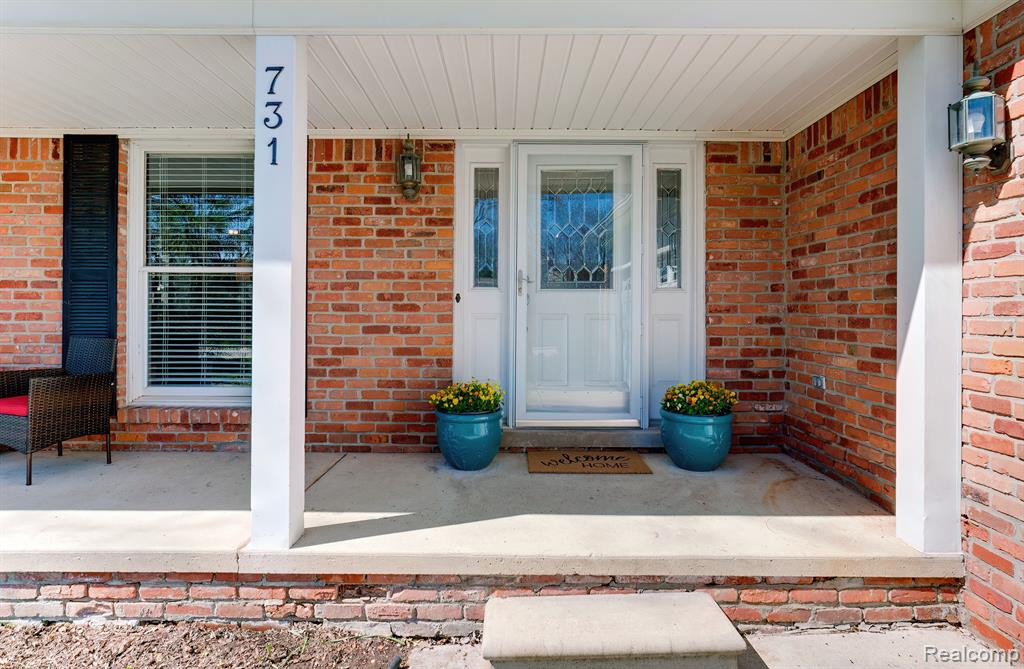 731 DUNEDIN Drive, Rochester Hills, MI 48309 — Photo 5