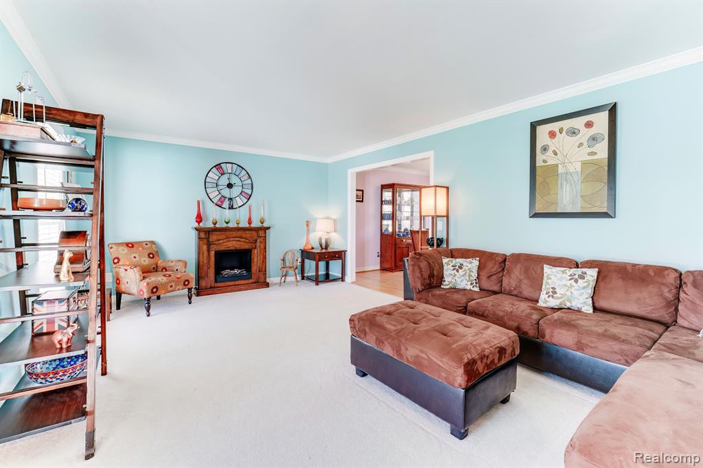 731 DUNEDIN Drive, Rochester Hills, MI 48309 — Photo 9