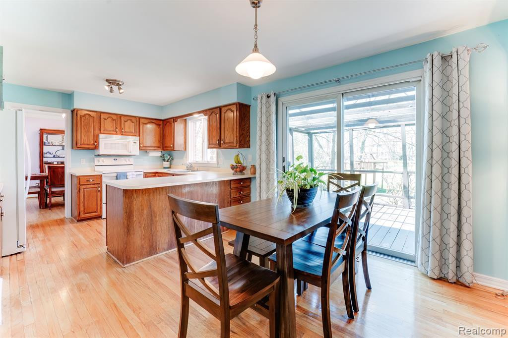 731 DUNEDIN Drive, Rochester Hills, MI 48309 — Photo 13