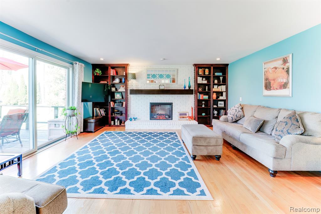 731 DUNEDIN Drive, Rochester Hills, MI 48309 — Photo 14