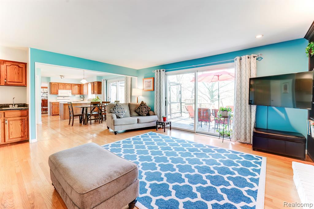 731 DUNEDIN Drive, Rochester Hills, MI 48309 — Photo 16