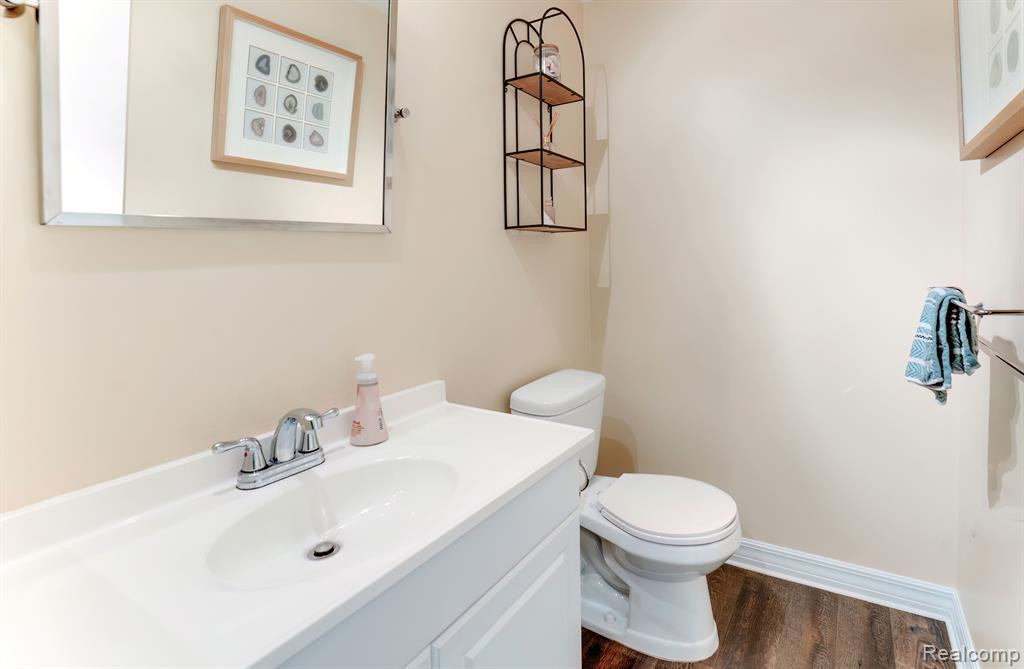 731 DUNEDIN Drive, Rochester Hills, MI 48309 — Photo 17