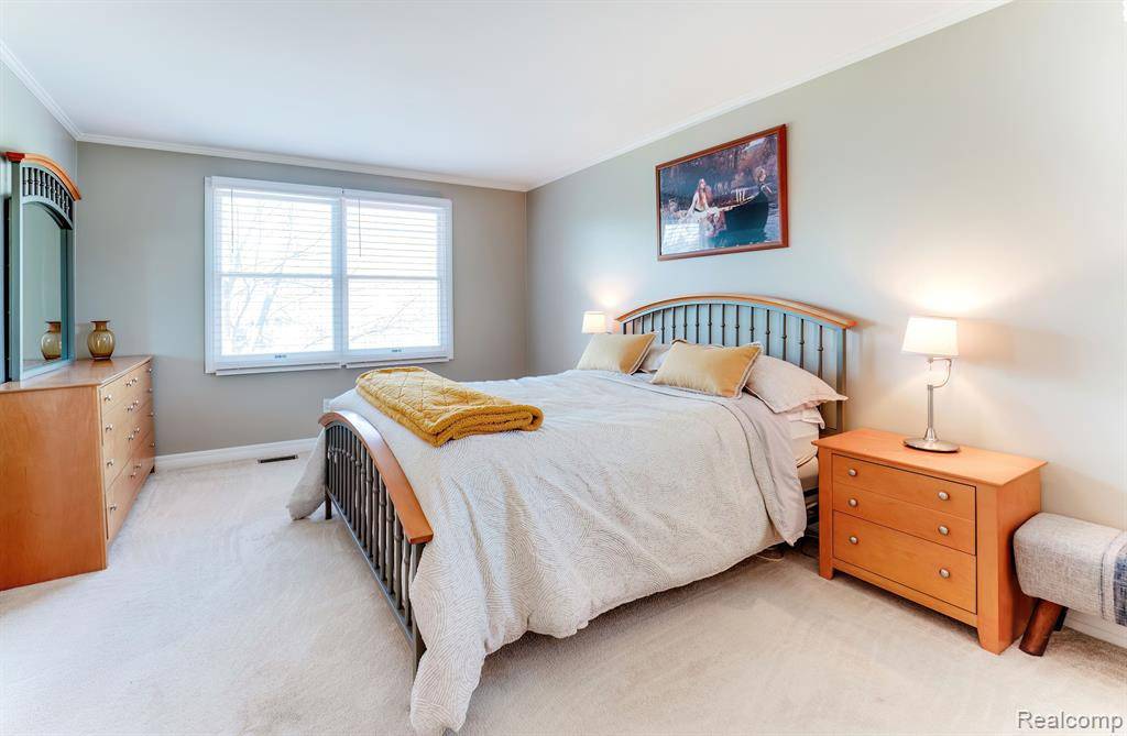 731 DUNEDIN Drive, Rochester Hills, MI 48309 — Photo 21