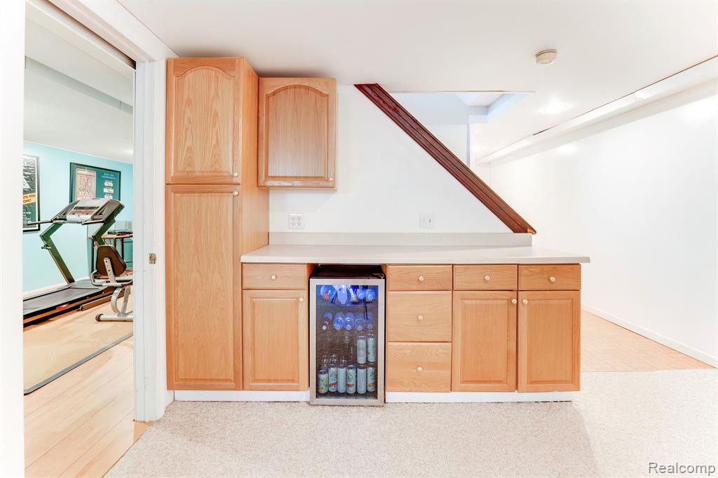 731 DUNEDIN Drive, Rochester Hills, MI 48309 — Photo 36