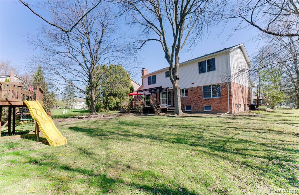 731 DUNEDIN Drive, Rochester Hills, MI 48309 — Photo 44