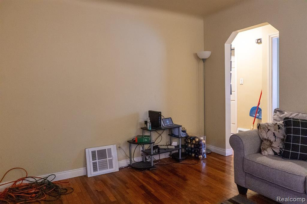 472 CAMPBELL Street, River Rouge, MI 48218 — Photo 7