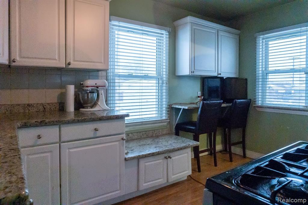472 CAMPBELL Street, River Rouge, MI 48218 — Photo 8