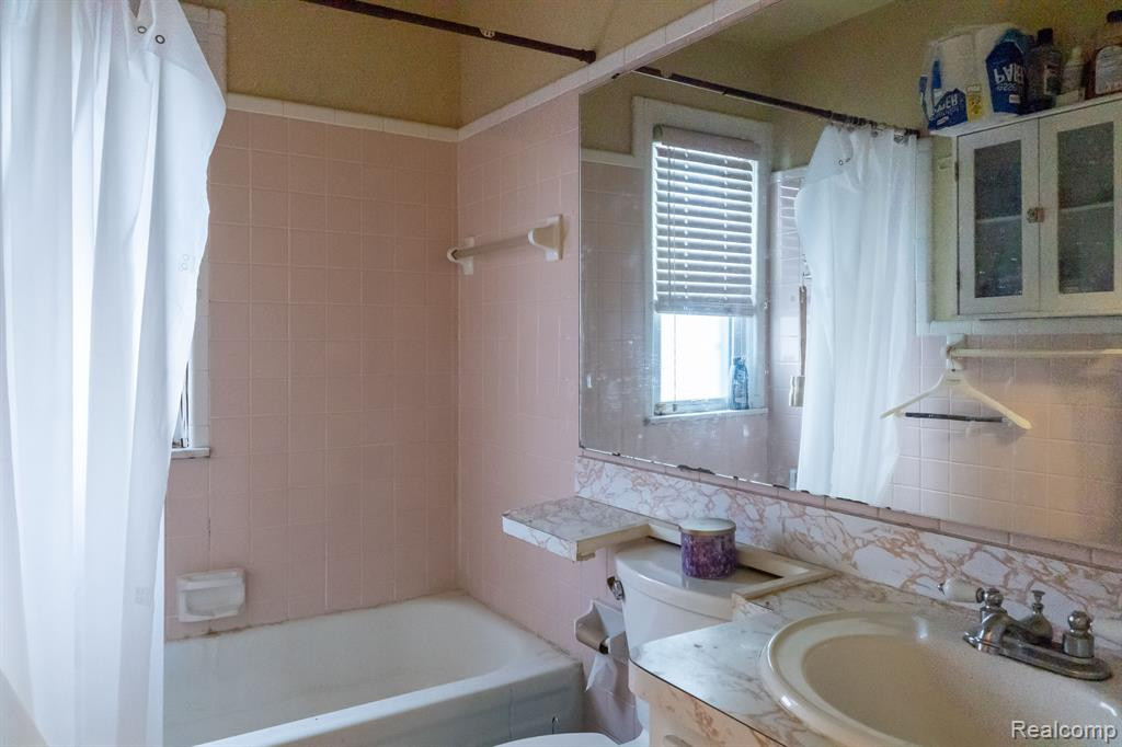 472 CAMPBELL Street, River Rouge, MI 48218 — Photo 13
