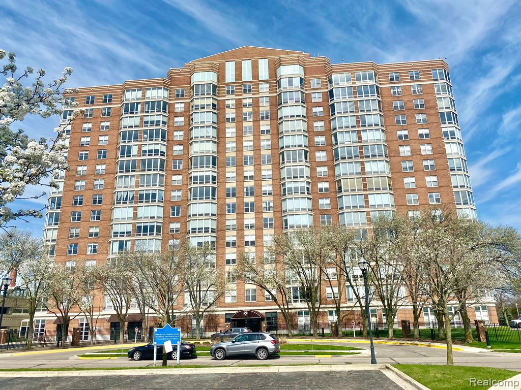 250 E HARBORTOWN Penthouse Drive, # 1505, Detroit, MI 48207 — Photo 2
