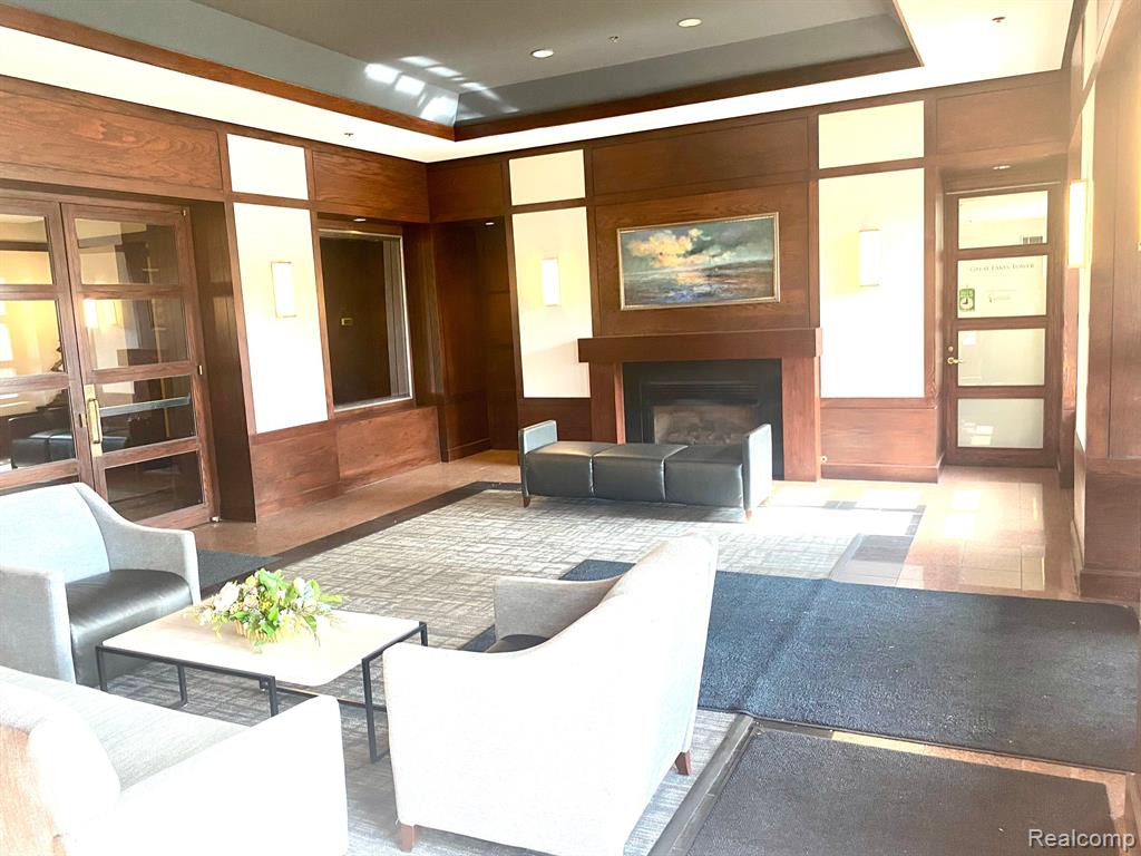 250 E HARBORTOWN Penthouse Drive, # 1505, Detroit, MI 48207 — Photo 5