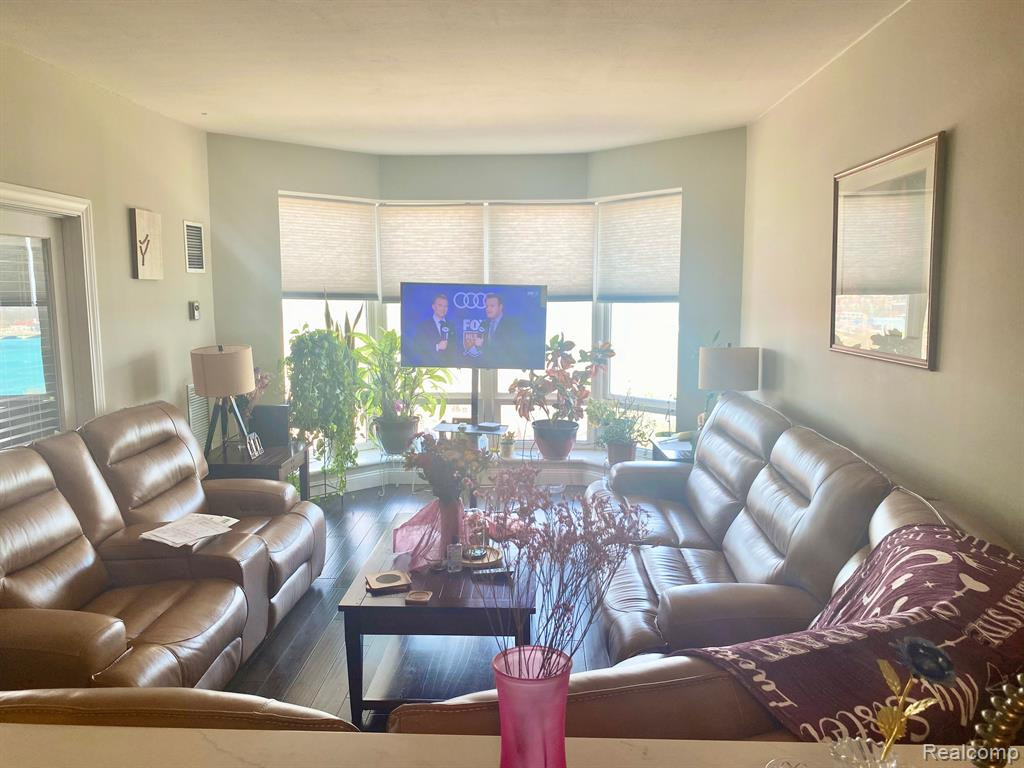 250 E HARBORTOWN Penthouse Drive, # 1505, Detroit, MI 48207 — Photo 11