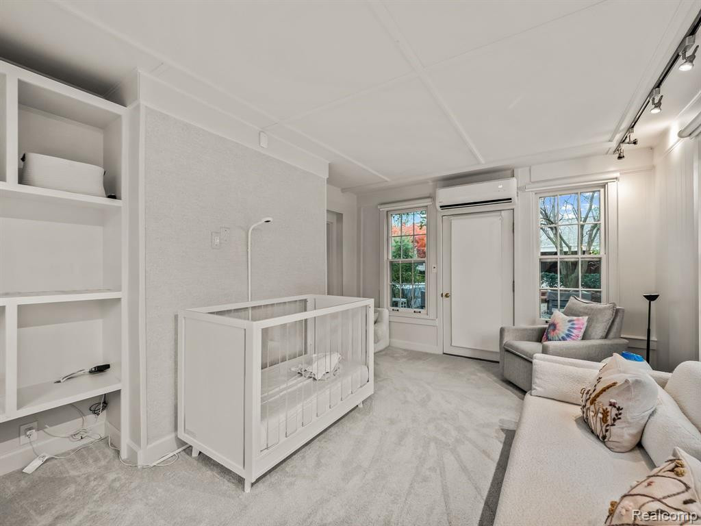 556 TOOTING Lane, Birmingham, MI 48009 — Photo 12