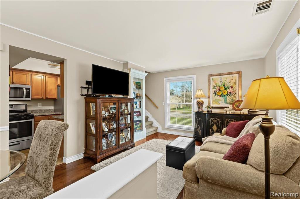 6832 NEW PROVIDENCE Way, Canton, MI 48187 — Photo 2