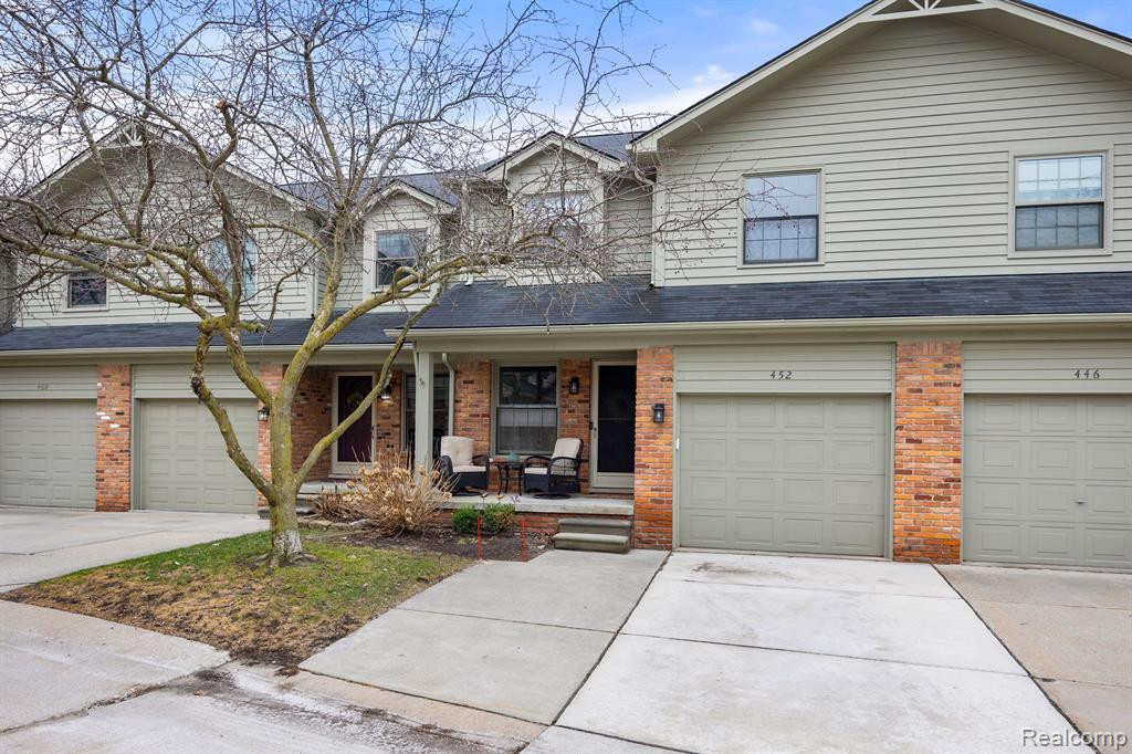 452 OAKGROVE, Clawson, MI — Photo 3
