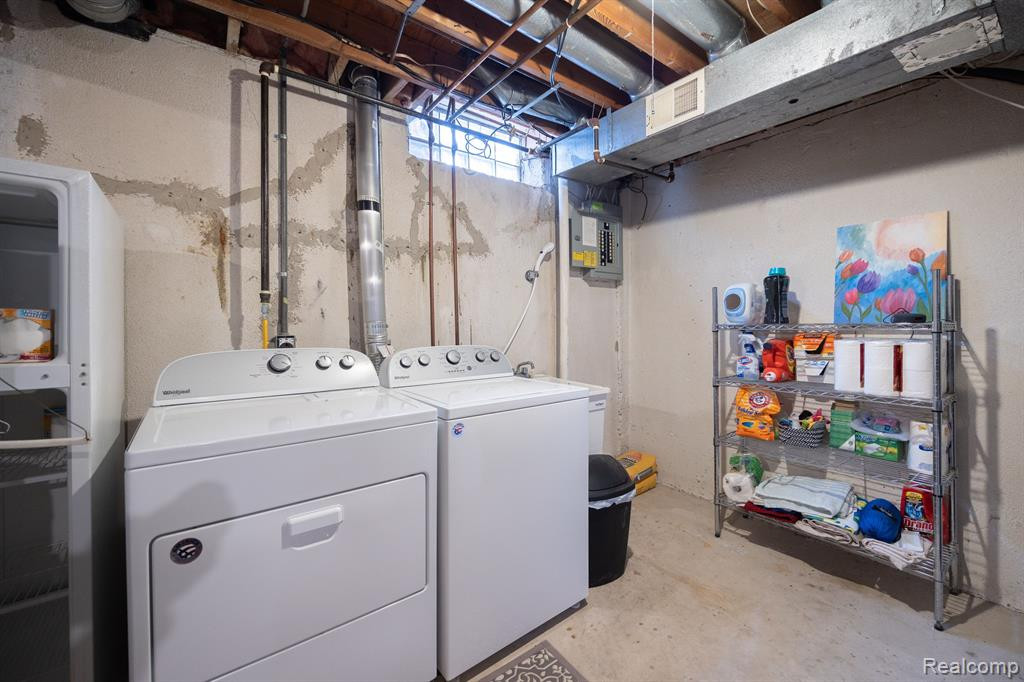 452 OAKGROVE, Clawson, MI — Photo 28