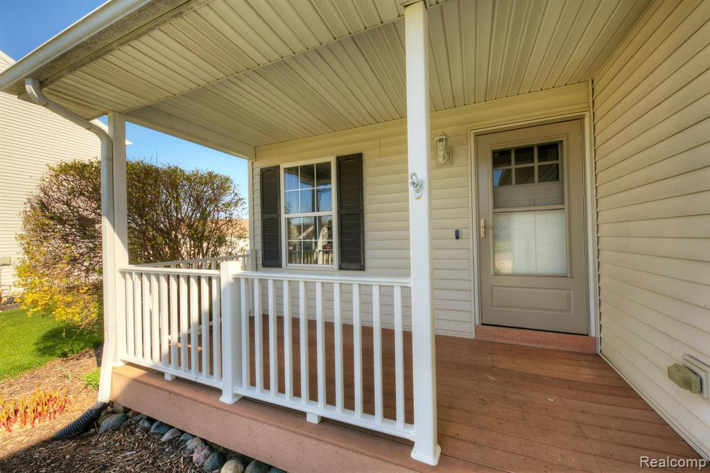 3447 Amber Oaks Drive, Howell, MI 48855 — Photo 3