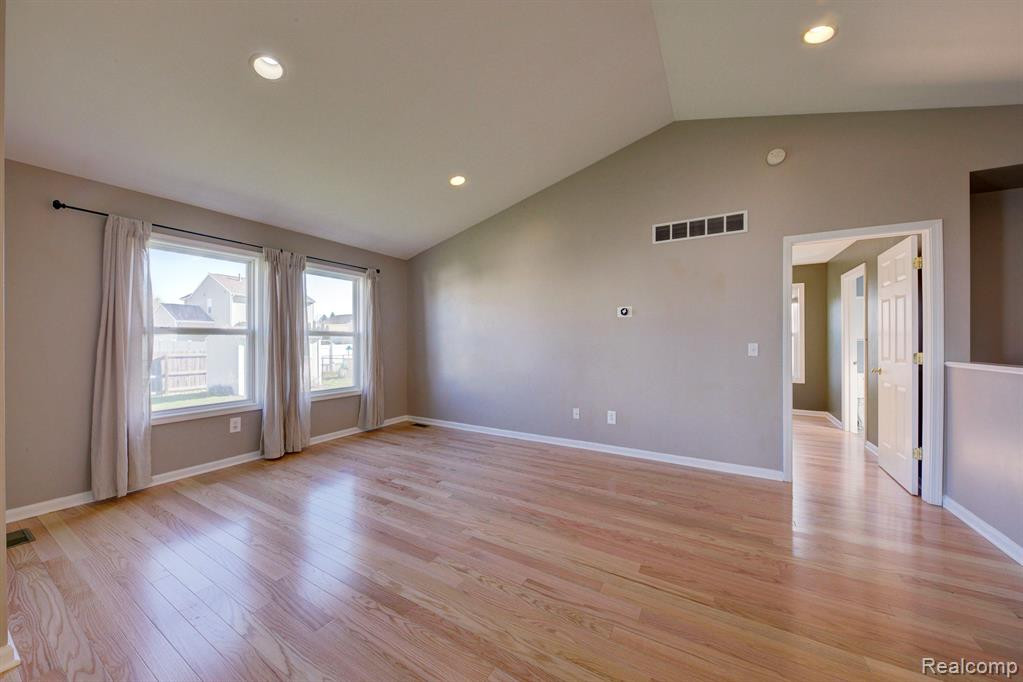 3447 Amber Oaks Drive, Howell, MI 48855 — Photo 14