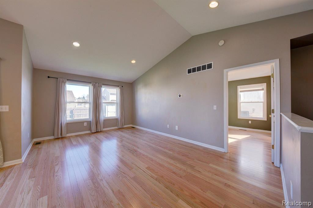3447 Amber Oaks Drive, Howell, MI 48855 — Photo 15