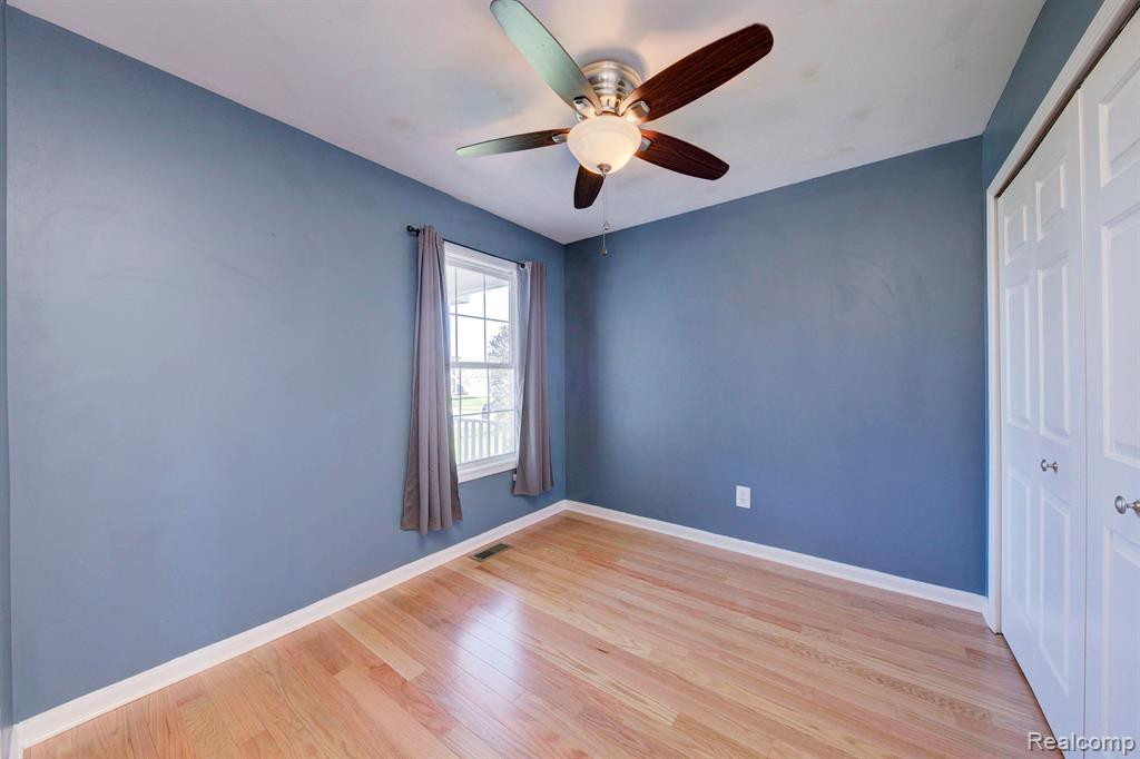 3447 Amber Oaks Drive, Howell, MI 48855 — Photo 17
