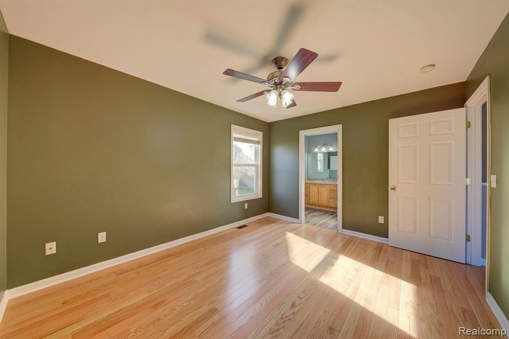 3447 Amber Oaks Drive, Howell, MI 48855 — Photo 27
