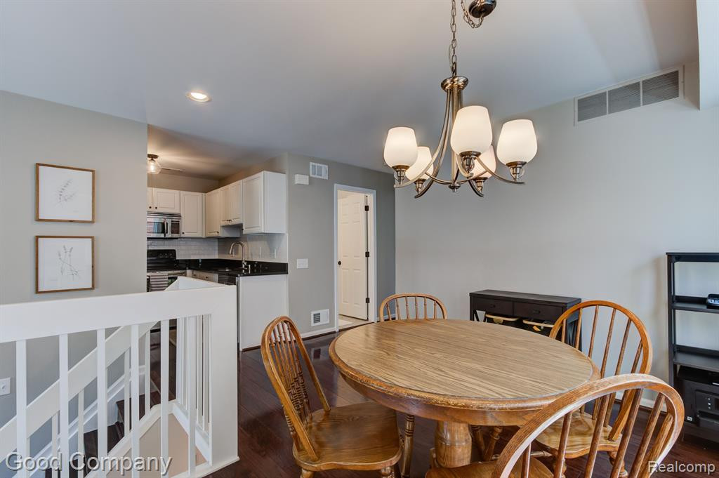 1325 S WASHINGTON Avenue, Royal Oak, MI 48067 — Photo 13