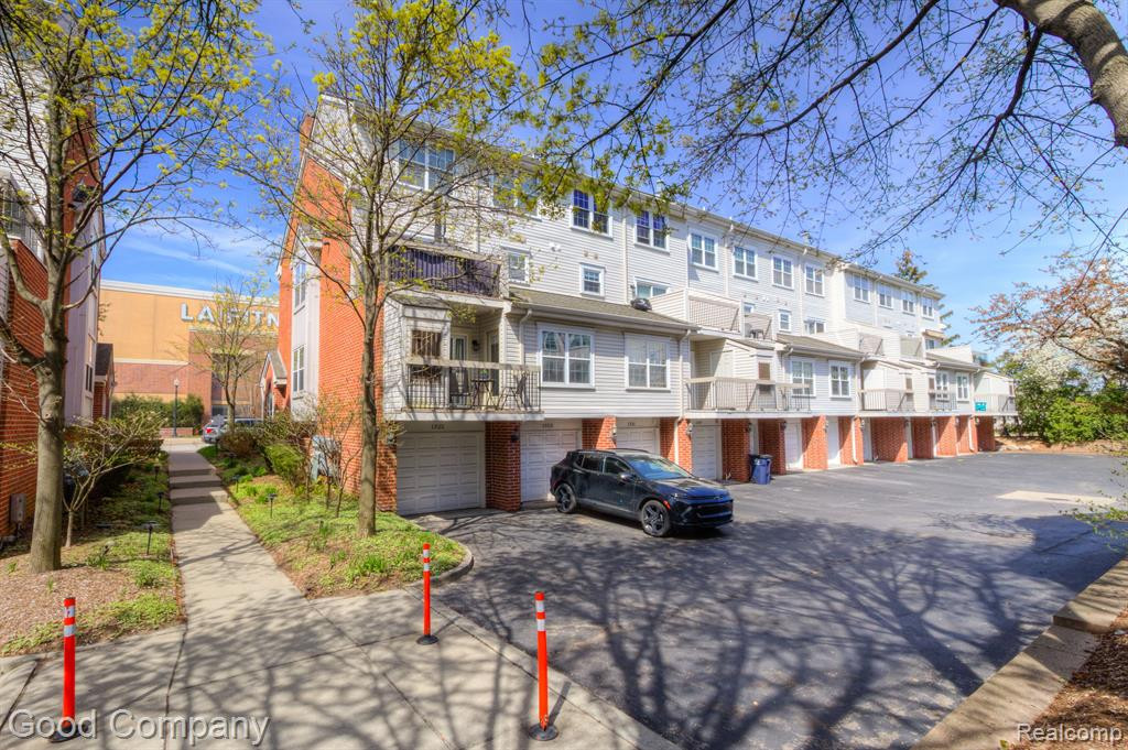 1325 S WASHINGTON Avenue, Royal Oak, MI 48067 — Photo 32
