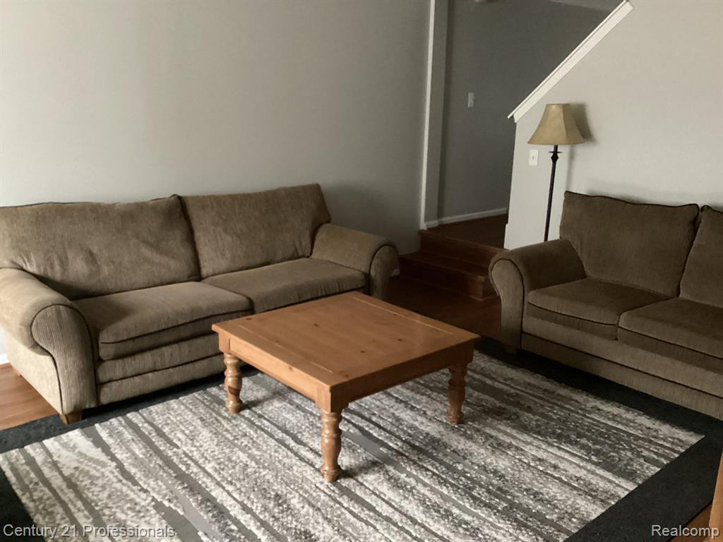 16273 Terrace Village Drive, 50, Taylor, MI 48180 — Photo 2