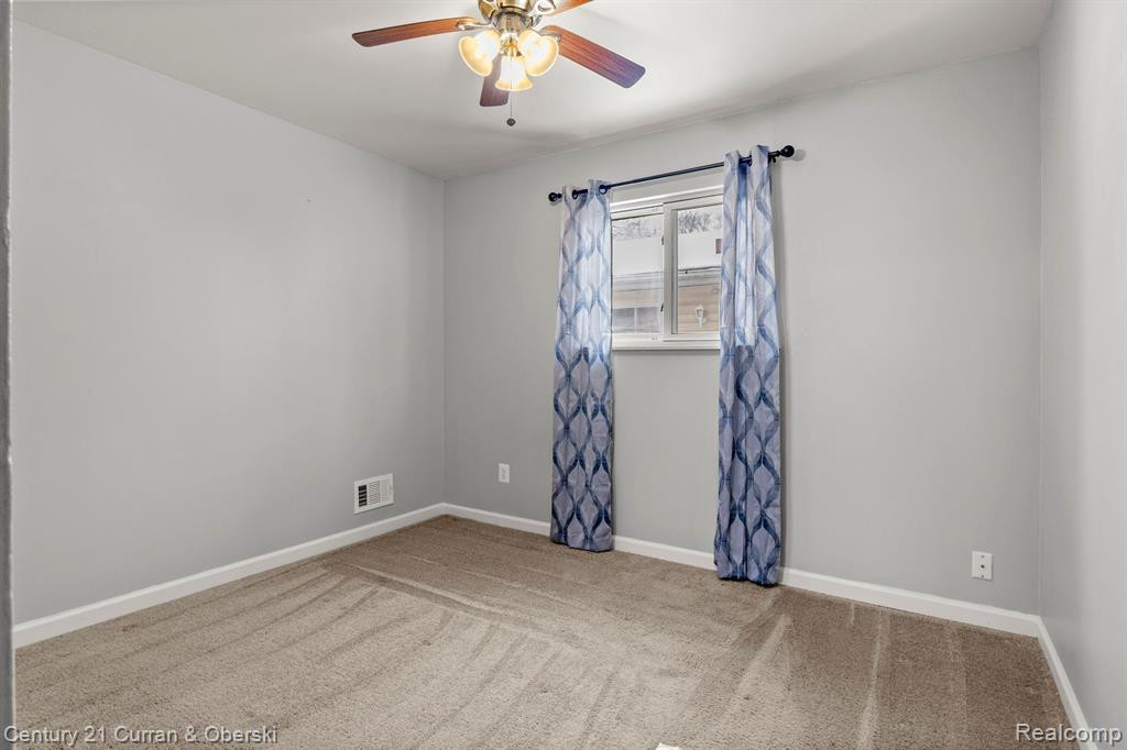 5887 WILKIE Street, Taylor, MI — Photo 12