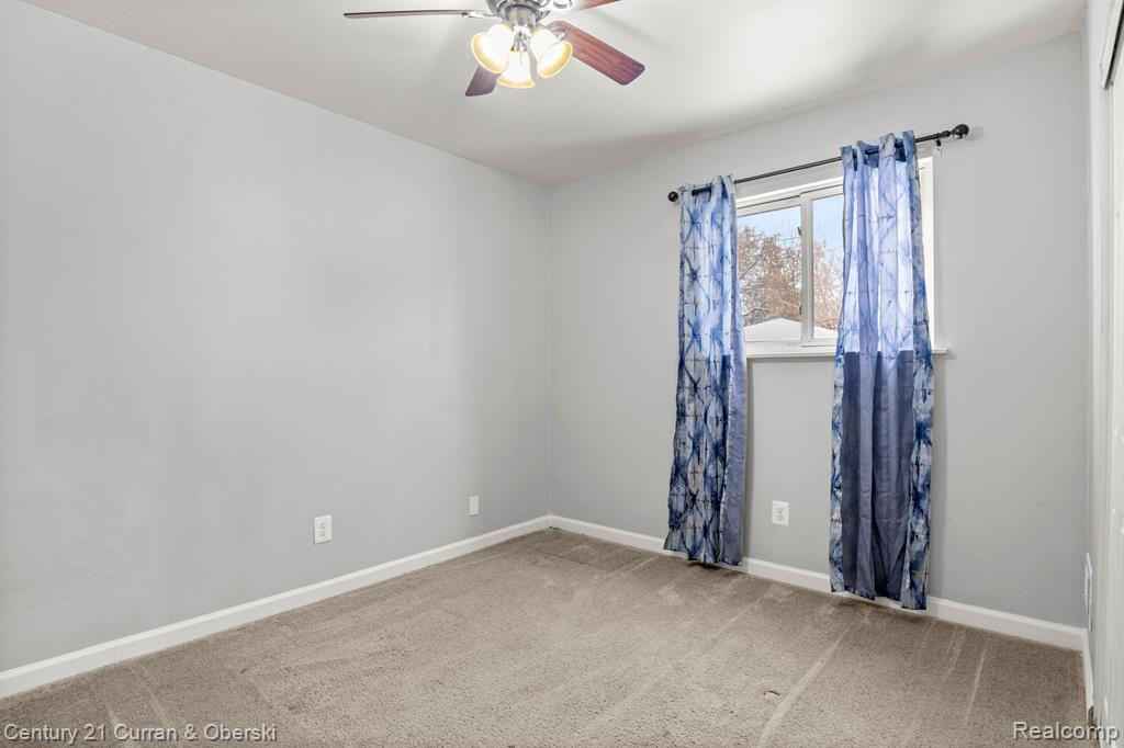 5887 WILKIE Street, Taylor, MI — Photo 17